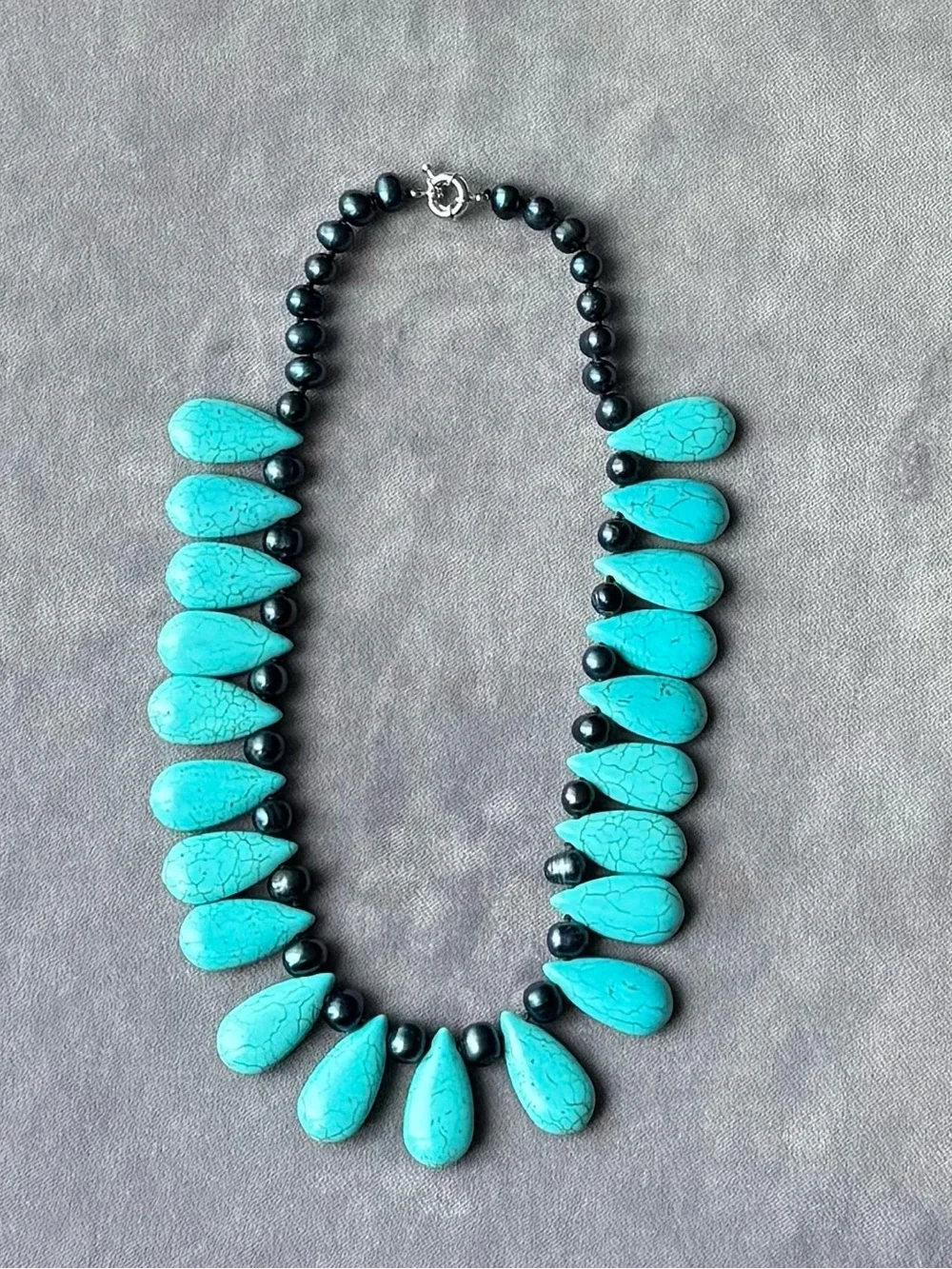 NWOT Tuckernuck Turquoise and Black Pearl Necklace
